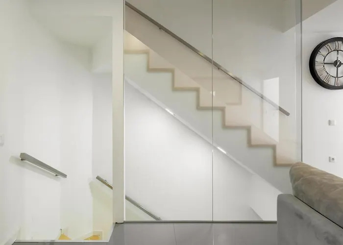 Апартаменты Host Wise - Spacious Noble Ace Location *