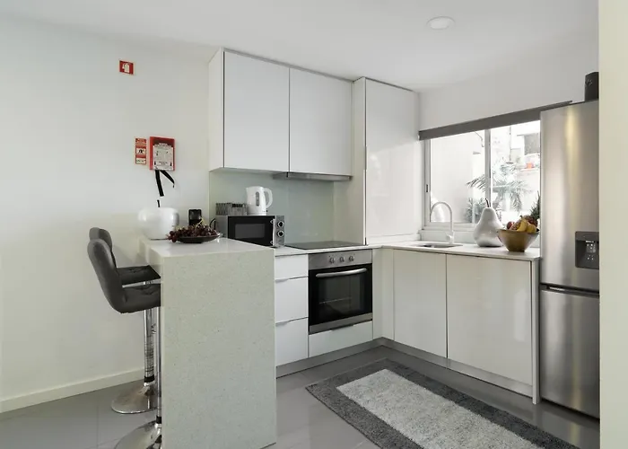 Host Wise - Spacious Noble Ace Location