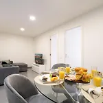 Host Wise - Spacious Noble Ace Location *
