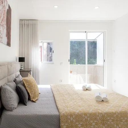 Host Wise - Spacious Noble Ace Location * Oporto