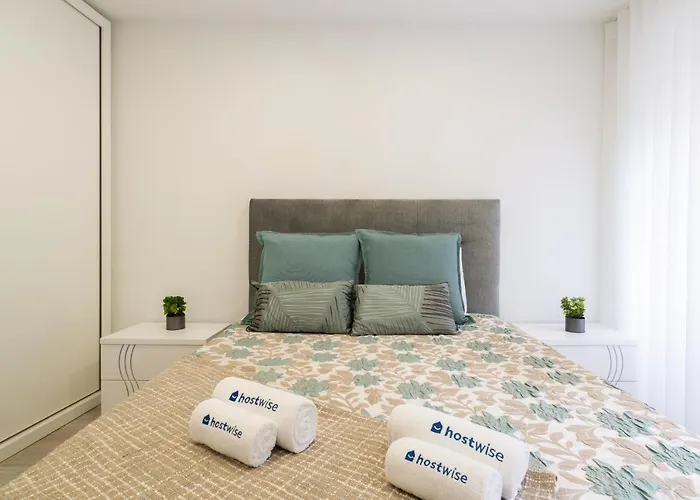 Host Wise - Spacious Noble Ace Location * Porto