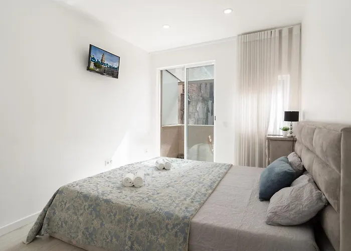 Appartement Host Wise - Spacious Noble Ace Location *