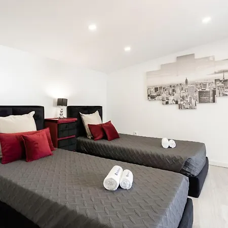 Host Wise - Spacious Noble Ace Location Daire Porto