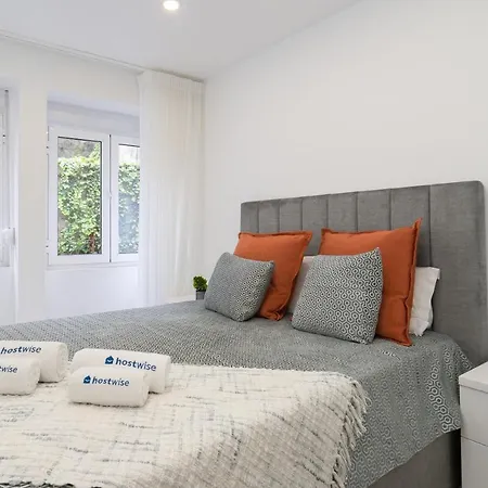 Host Wise - Spacious Noble Ace Location * Порту