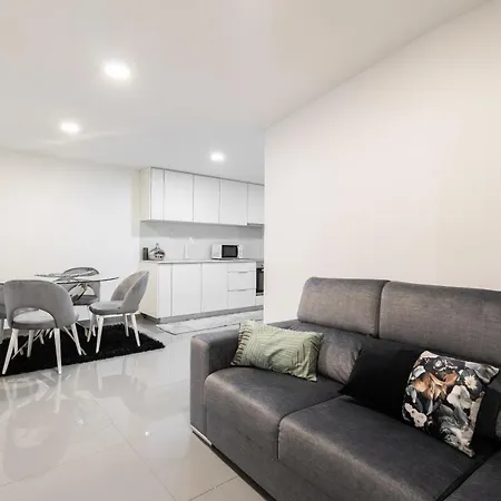 Host Wise - Spacious Noble Ace Location *